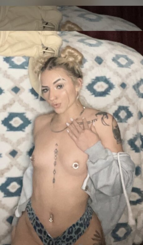 Hailey Lanes porn actress pics