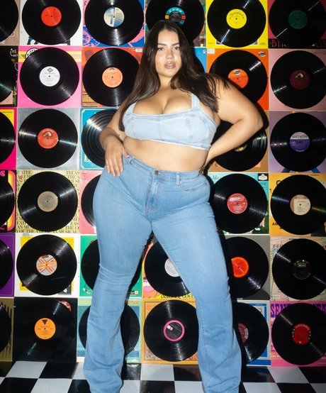 Rachel Anastacia model sexy pic