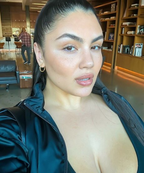 Rachel Anastacia hot star images