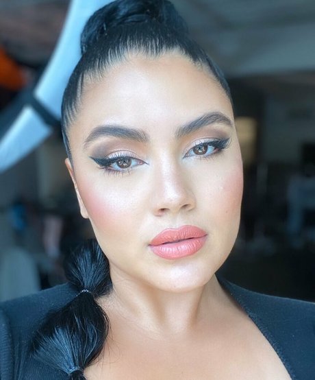 Rachel Anastacia model beautiful pics