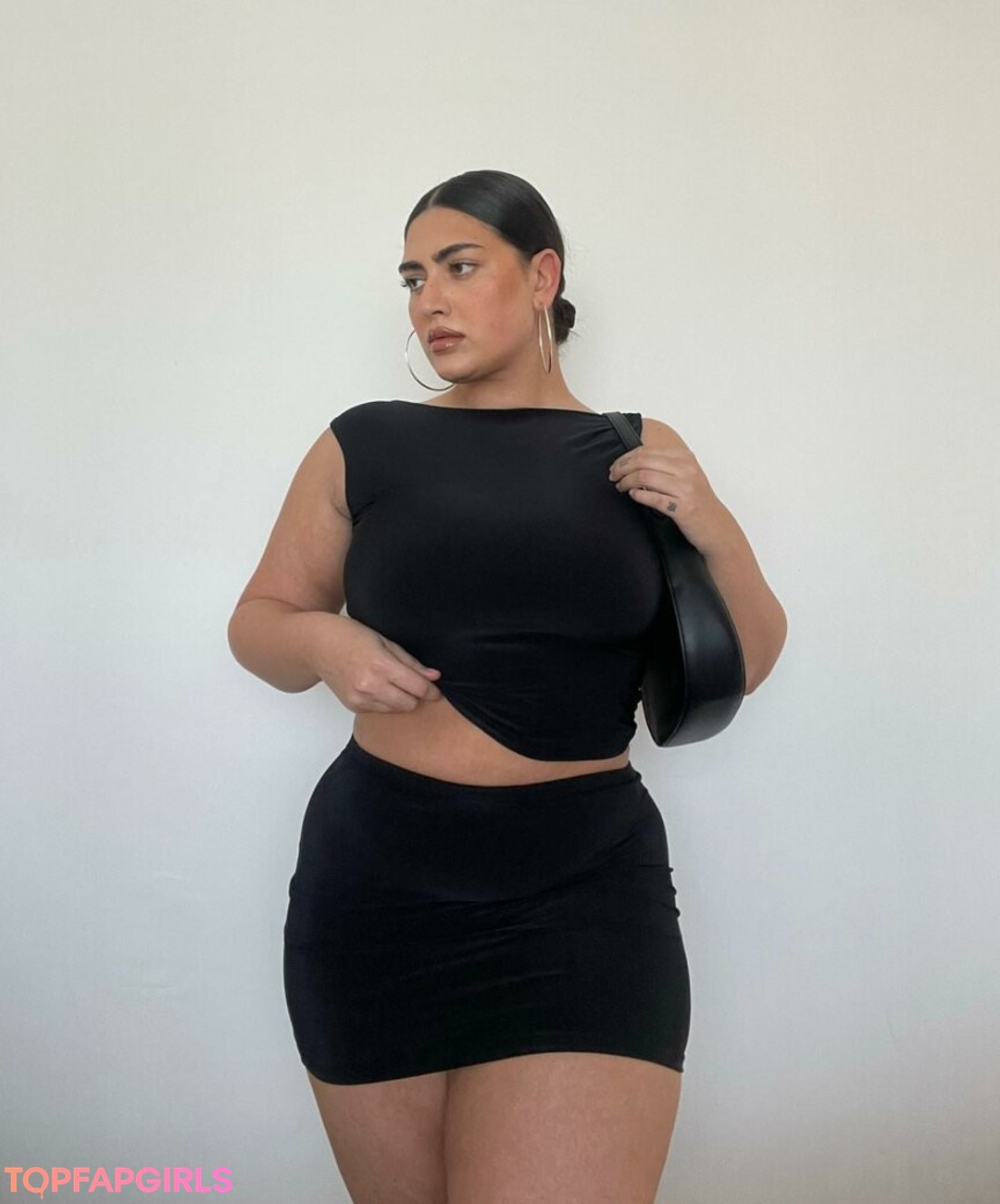 Irena Drezi model adult photo