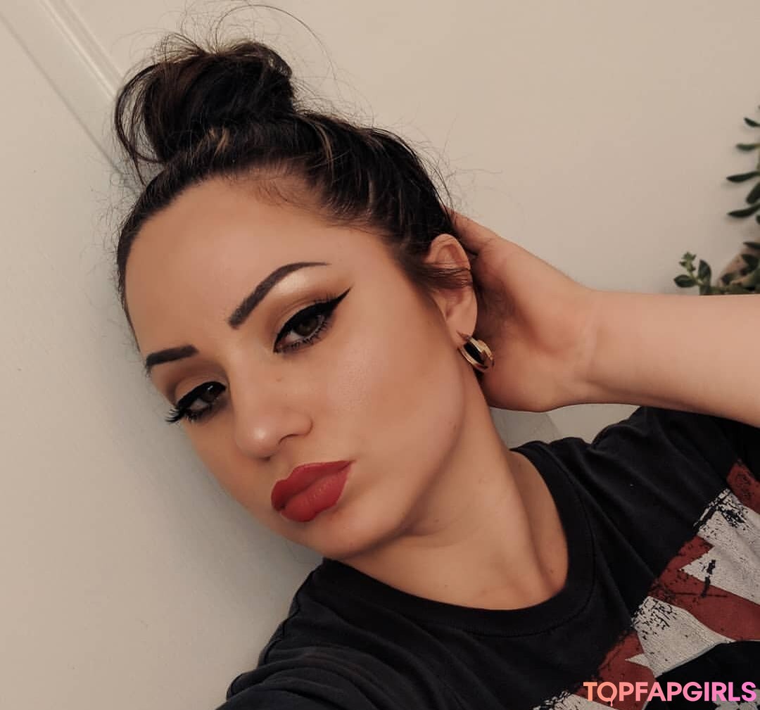 Anjadee star nice photos