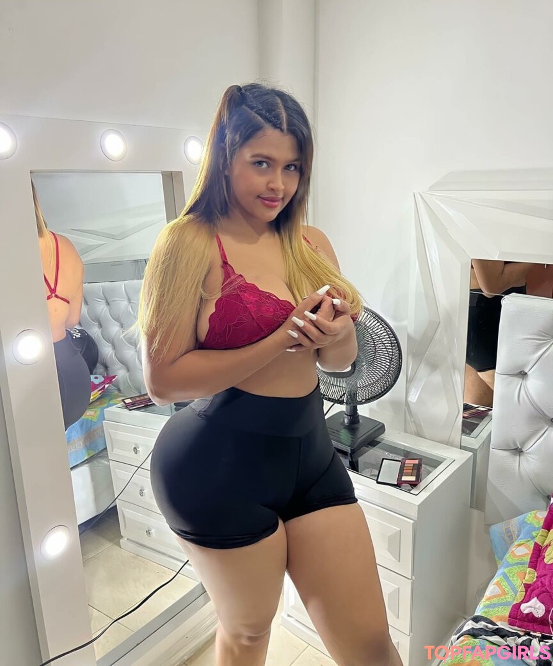 Greicy Mariana actress images