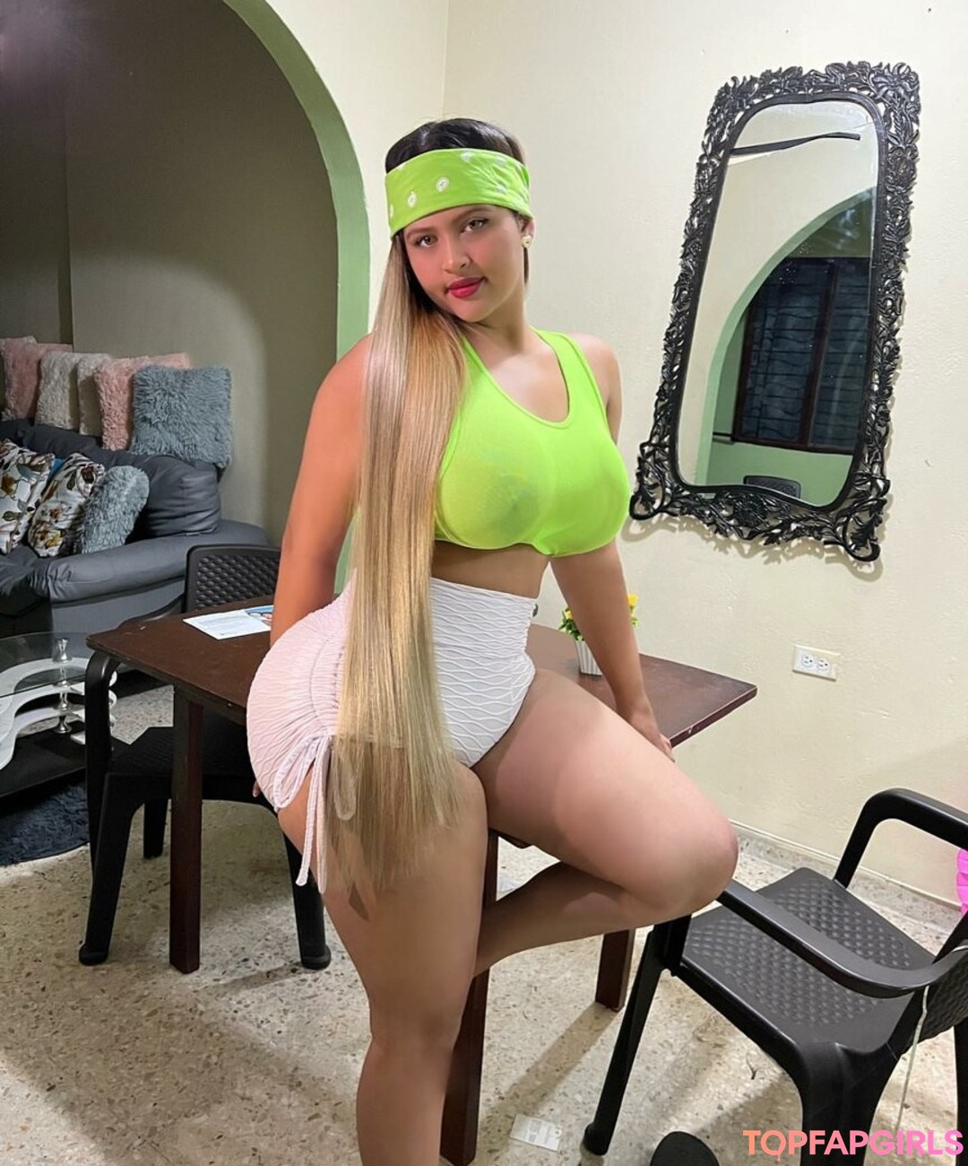 Greicy Mariana star pornographic photo