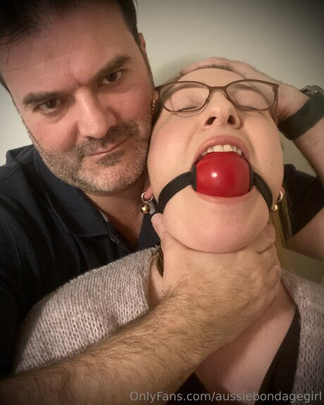 aussiebondagegirl model hot galleries