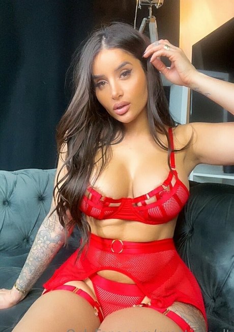 preetiyvault erotic star img