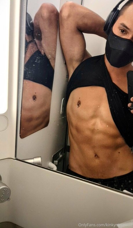 kinkyninjawolf xxx actress archive