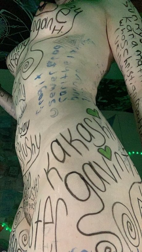 curvy muscle onlyfans xxx picture