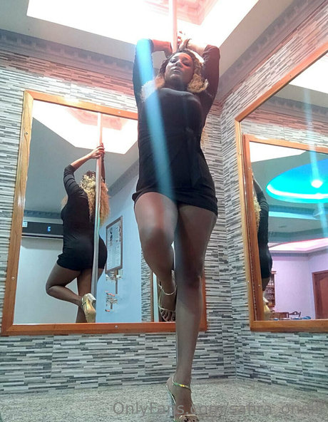 trans onlyfans beautiful naked photo