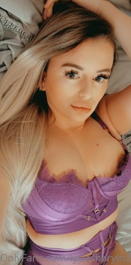 lyciasharylnaughtystyle pretty actress img