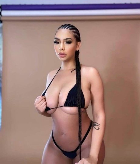 Annamarie Sarai star nude galleries