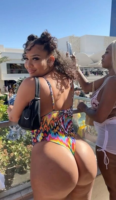 Annamarie Sarai star porn image