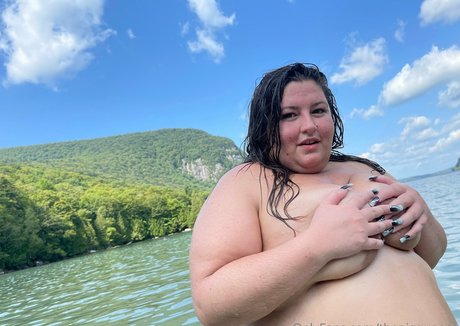 thepigqueenx model erotic archive