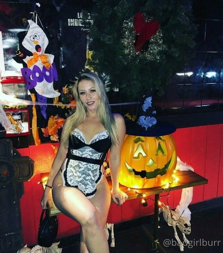 bbyyburr erotic model photos