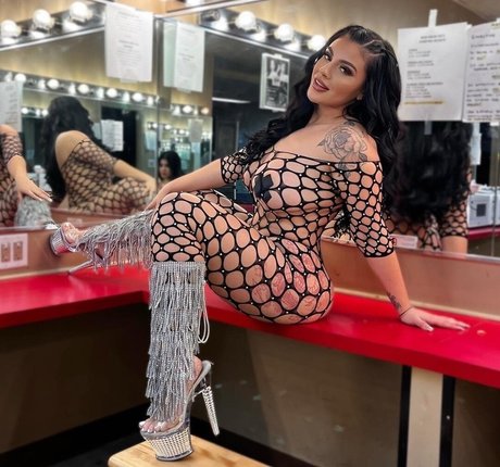 hot asian onlyfans free xxx photo