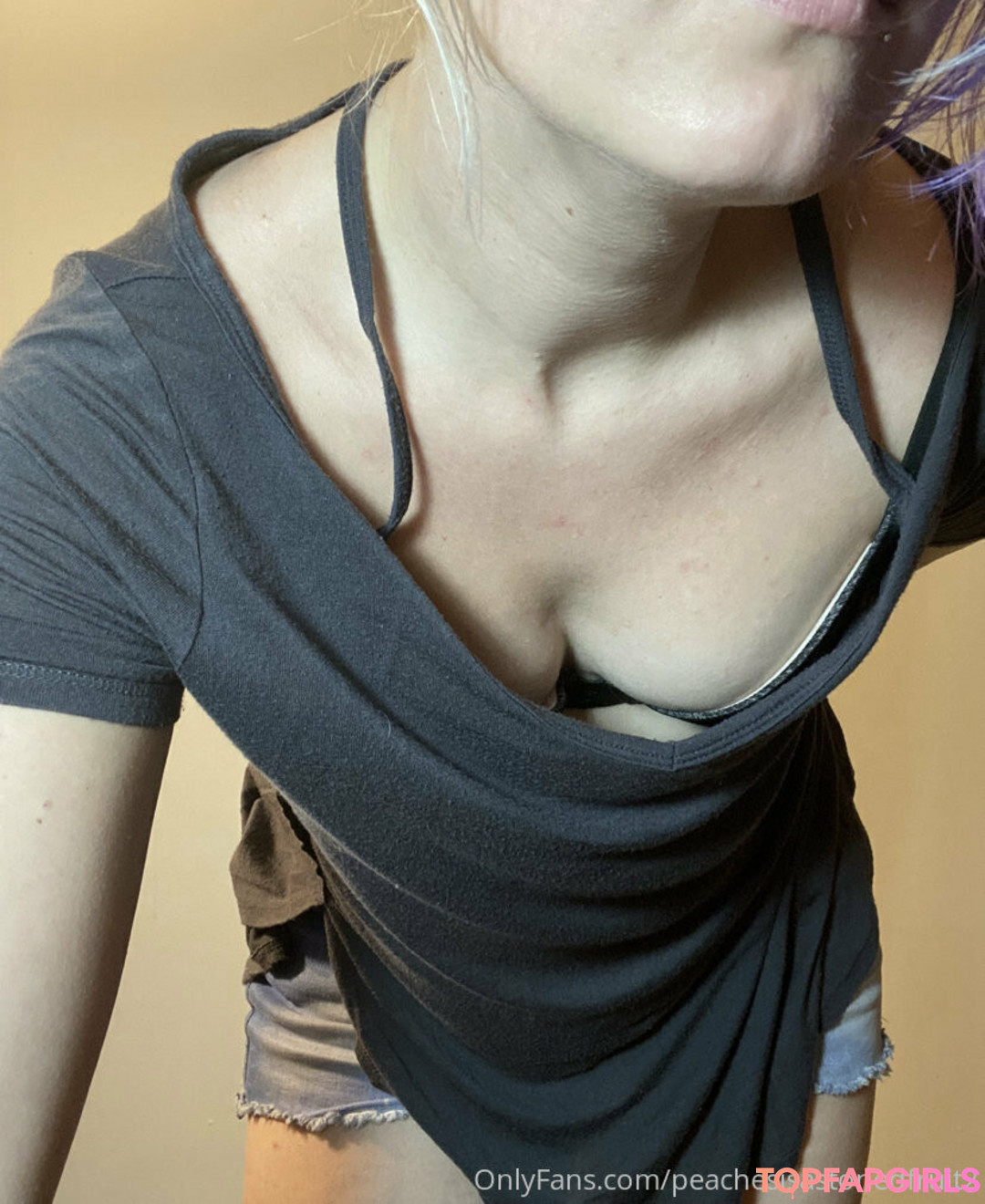 peachesisastonedfruit2 sexy actress photos
