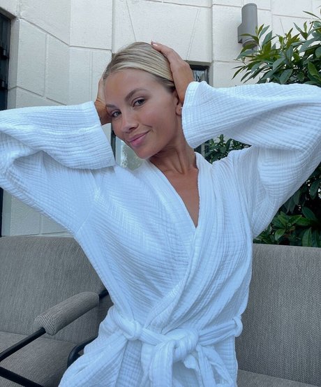 Phoebe Davis model nude archive