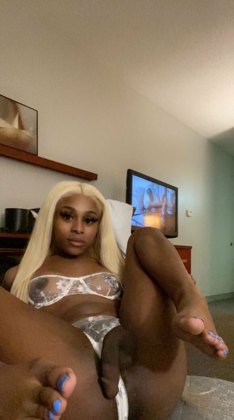 Princess Layla star photo