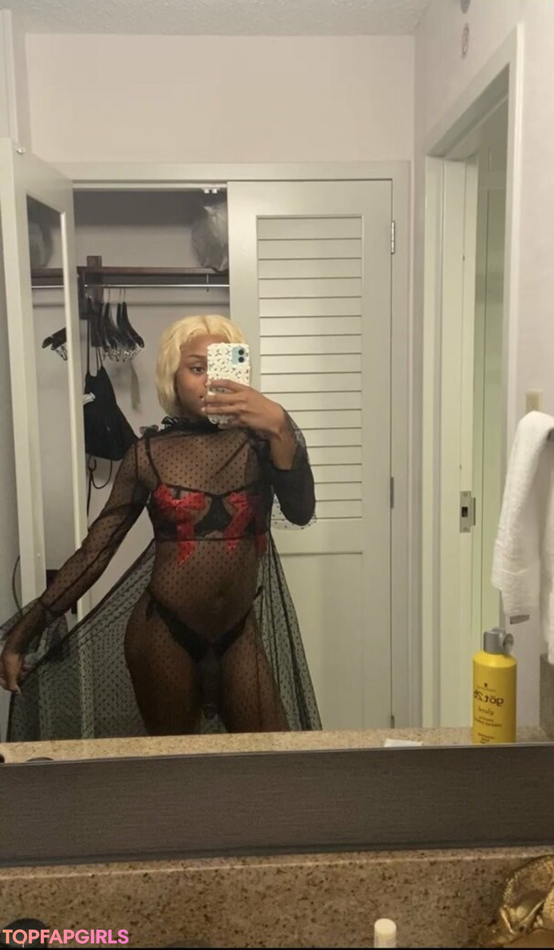 Princess Layla nudes pornstar pics
