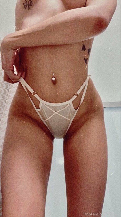 Kaydolll pornographic actress image