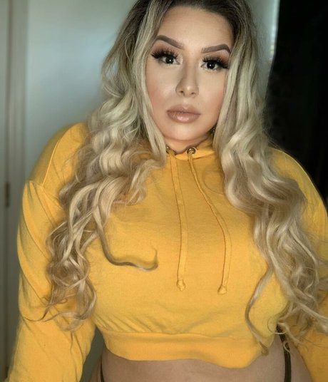 Blondiemami model hot galleries