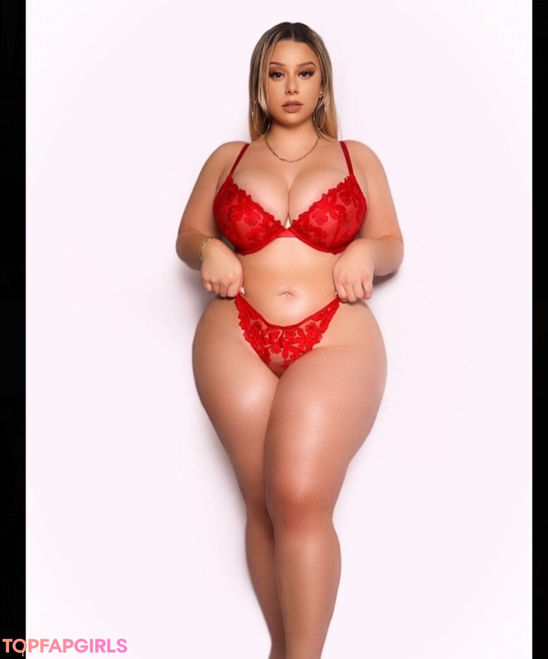 Blondiemami nudes pornstar gallery