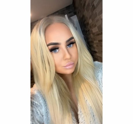 lesbian anal strapon onlyfans hot sex pic