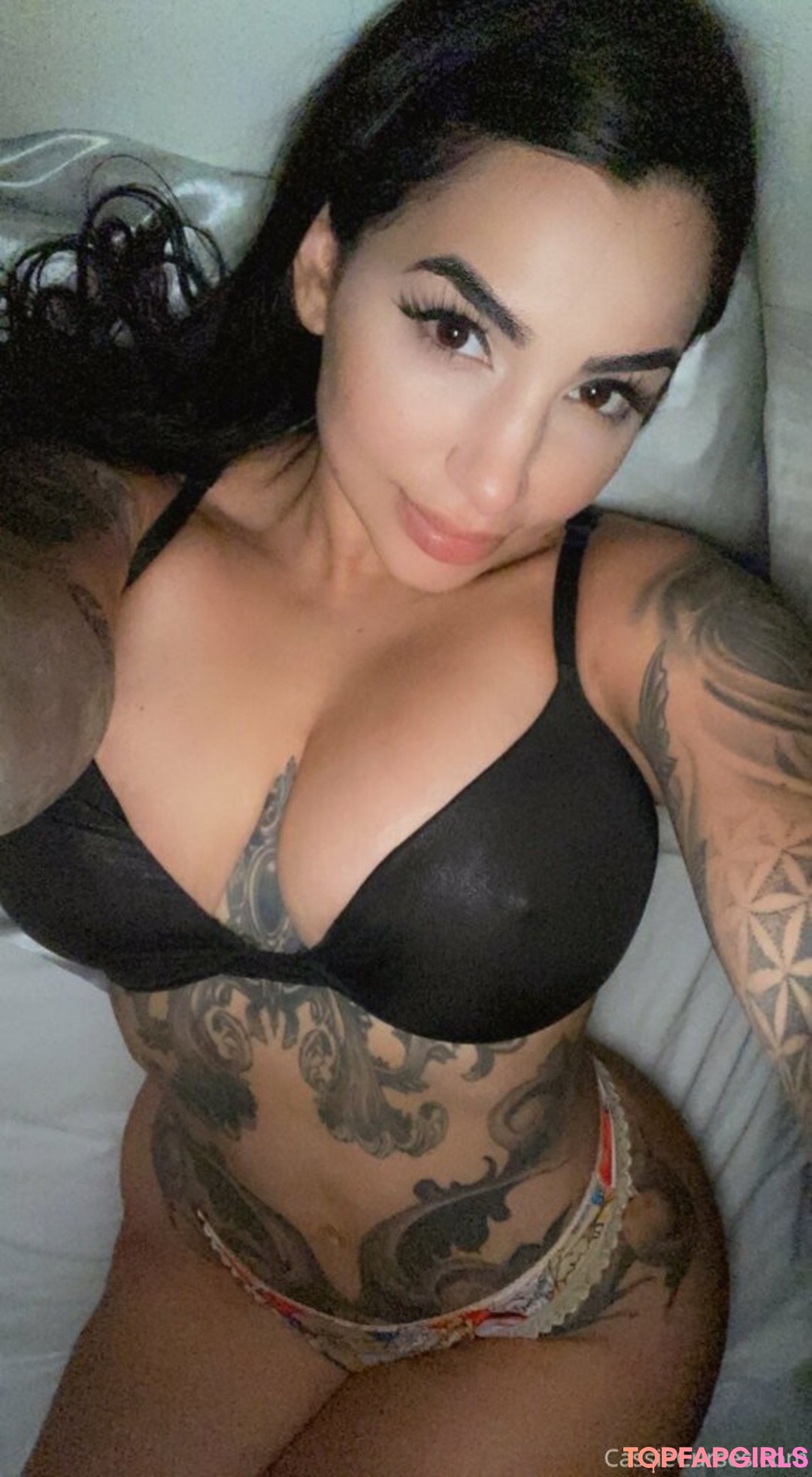 cassiecursesfree model top images