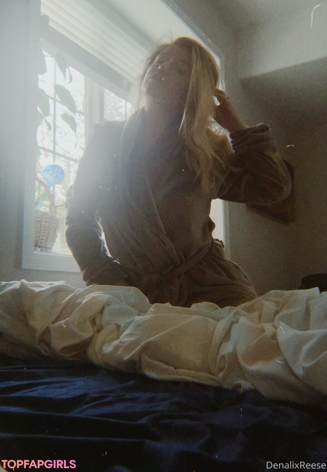 denalireese naked model img