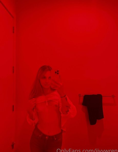 iivywren hd pornstar photo