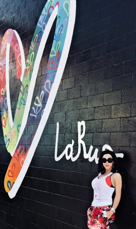 America LaRue hd actress photos