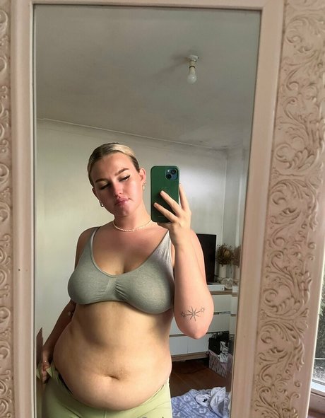 busty bbw onlyfans adult photos