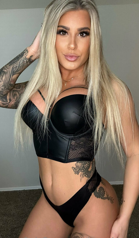 brazybecca model art img