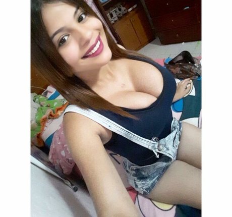 Maria Paola star art photo