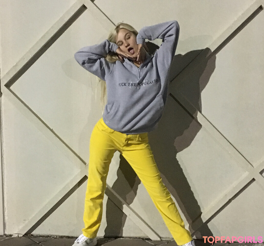 lesbian fisting onlyfans hot xxx galleries
