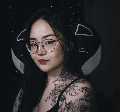 Akemyni star exclusive img