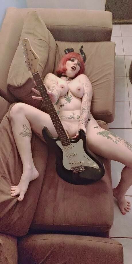 Naru Peridot model best pic