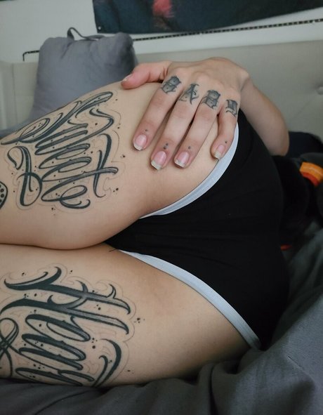 brunette petite onlyfans hot nude img