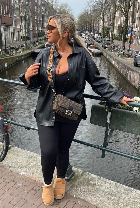 sisters onlyfans perfect picture