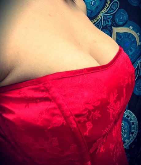 layannadoromitji model nudes pic