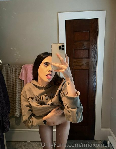 teen shemale onlyfans art porn photo