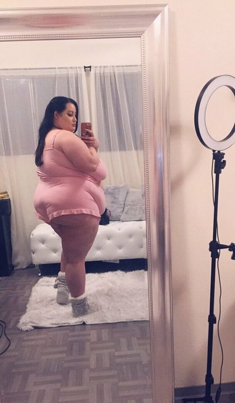 petite skinny onlyfans nudes picture