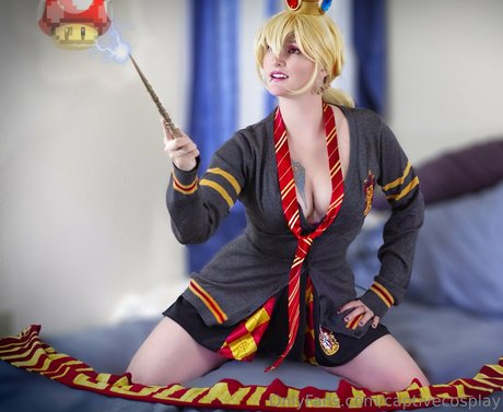 captivecosplay erotic actress picture