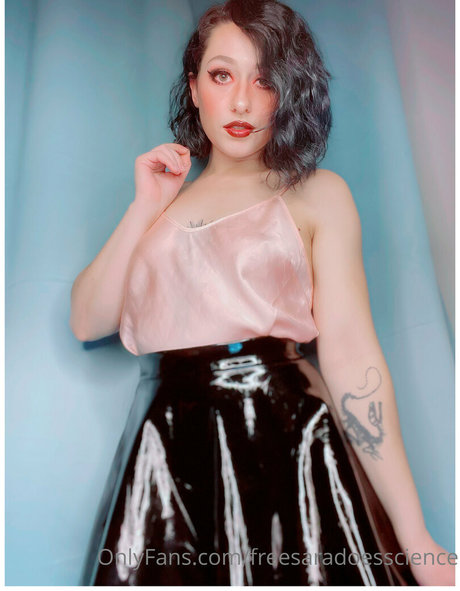 freesaradoesscience pornstar top pic