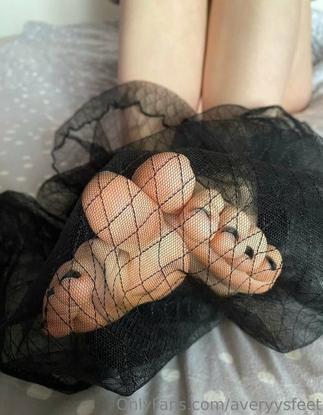 averyysfeet actress pic