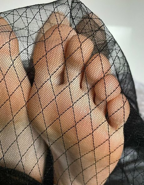 averyysfeet pornstar sex pic