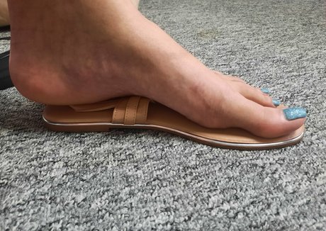 goddesstessaprag nudes star img