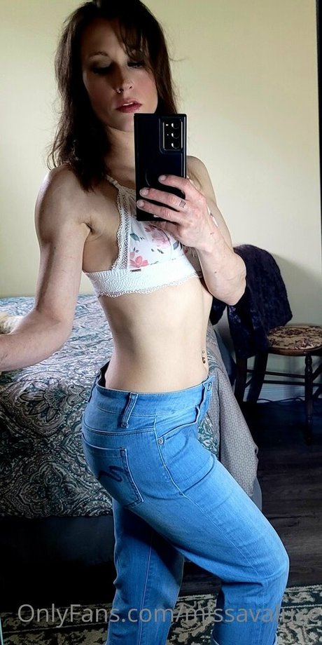 ava luxe star art galleries