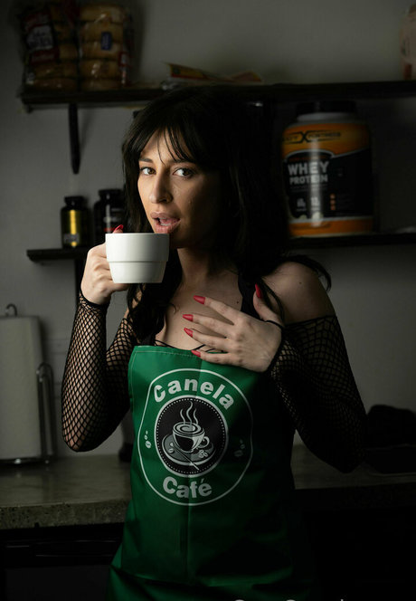 brunette petite onlyfans porn pictures