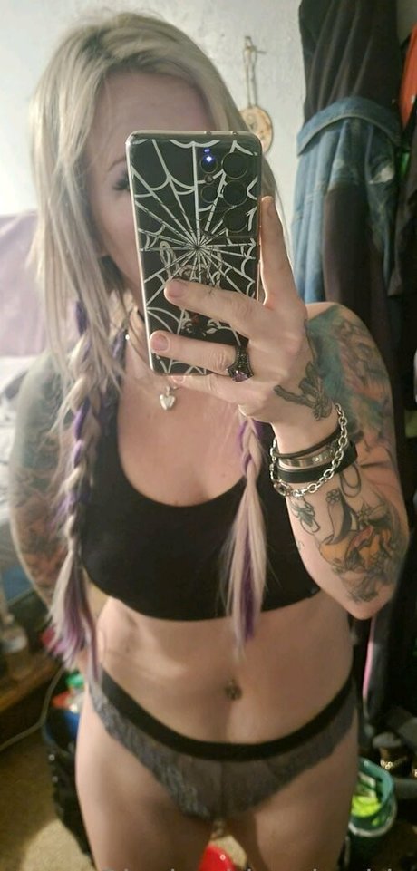 blackwidowbarbie 56 sexy actress img